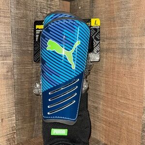 NWT— PUMA Adult  Shin‎ Guards- size L